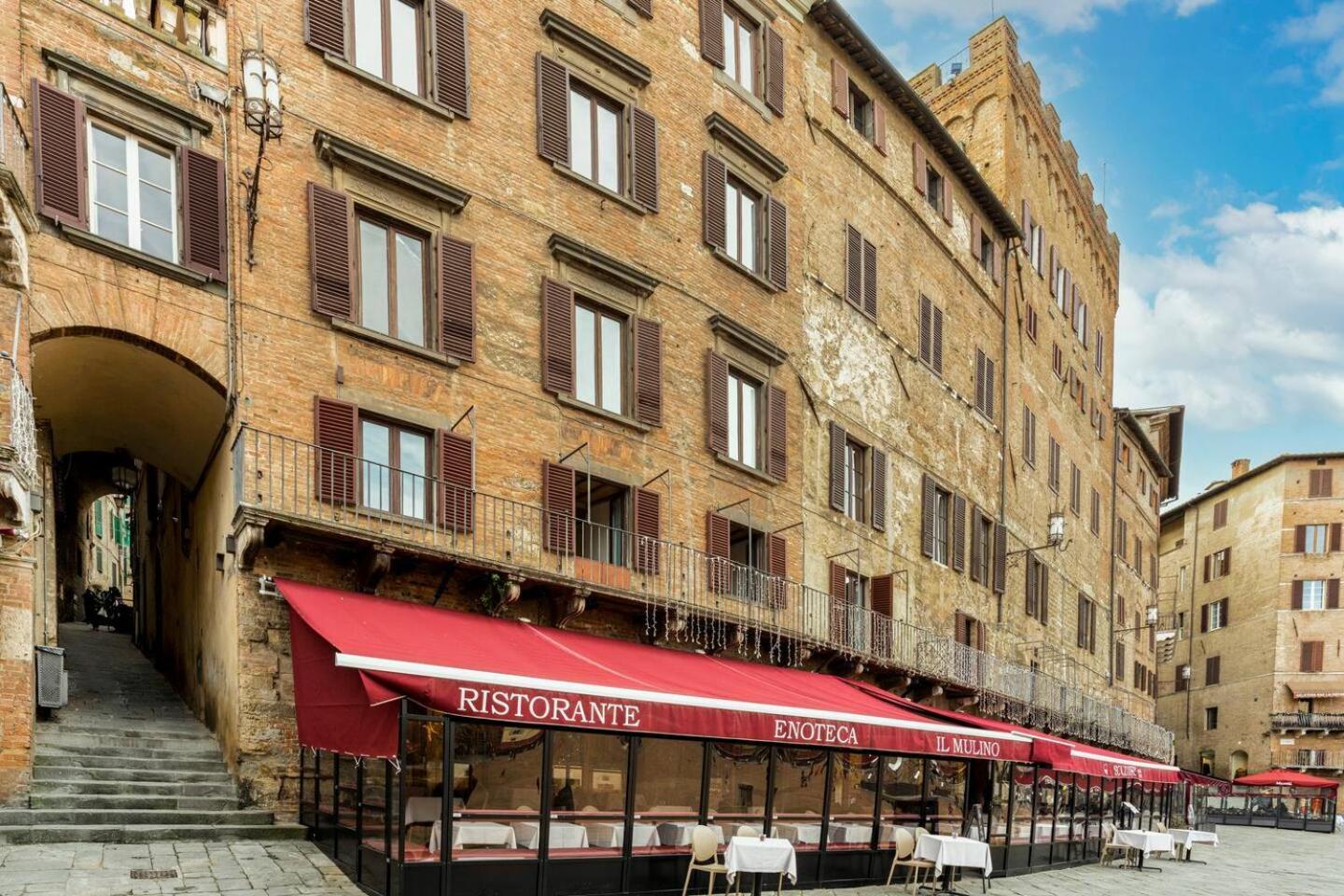 The Balcony Suite - Affaccio Su Piazza Del Campo Сиена Екстериор снимка